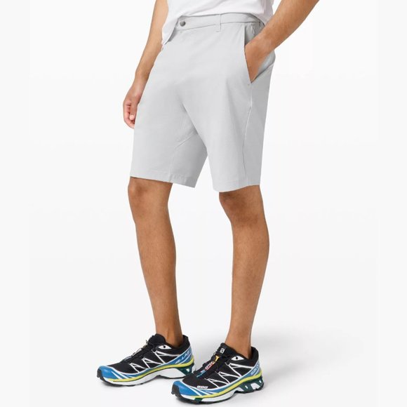 lululemon athletica Other - Lululemon Men's Commission Short in Classic 9" Ventlight 32
